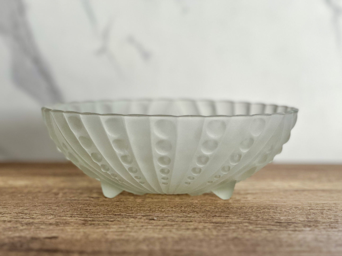 Vintage Anchor Hocking Oyster Pearl Bubble Frosted Glass Footed Bowl