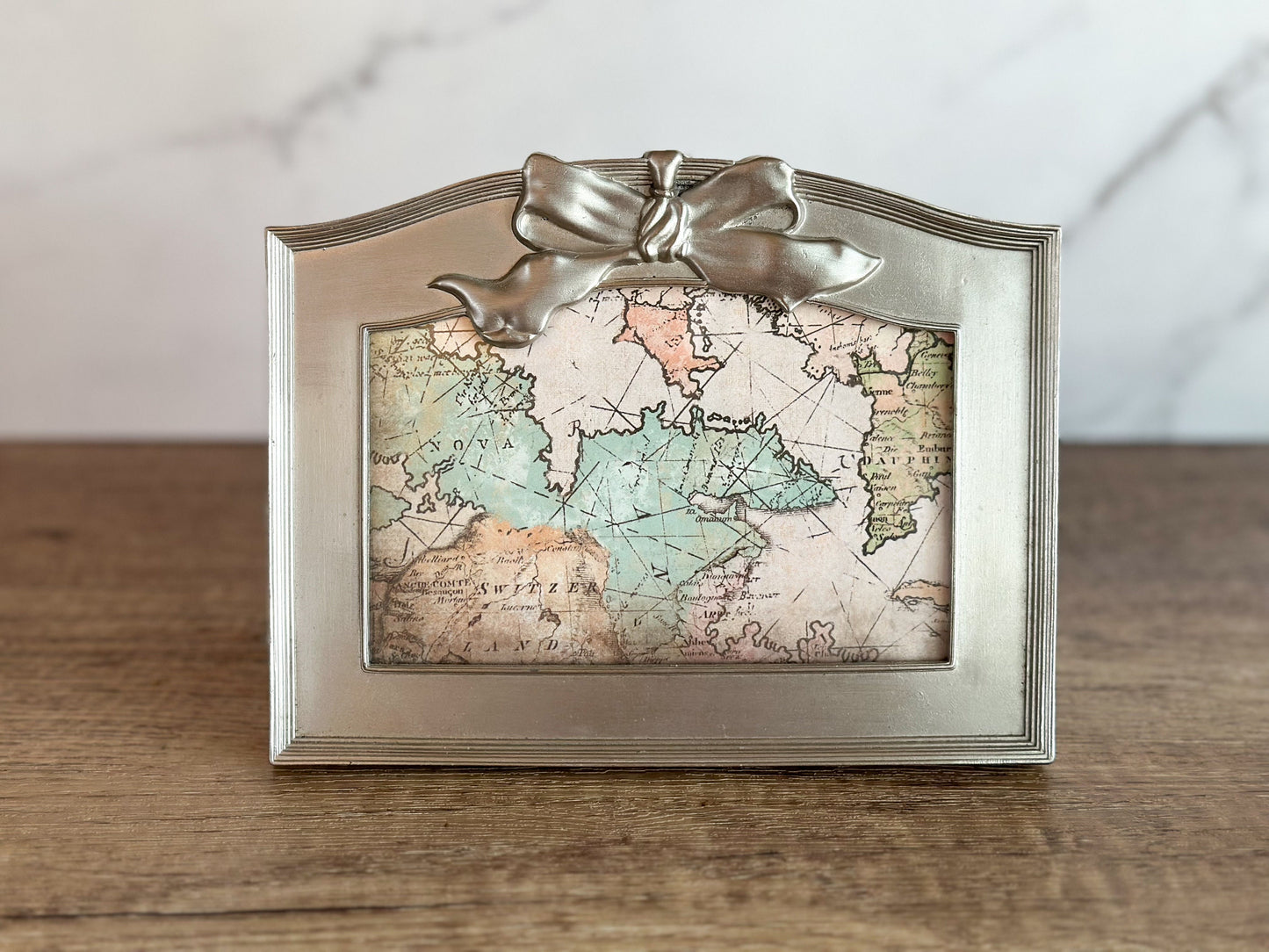 Silver-toned Frame with Bow