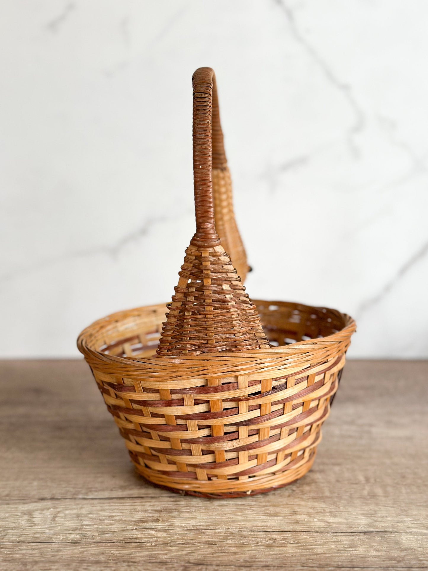 Rooster Chicken Basket