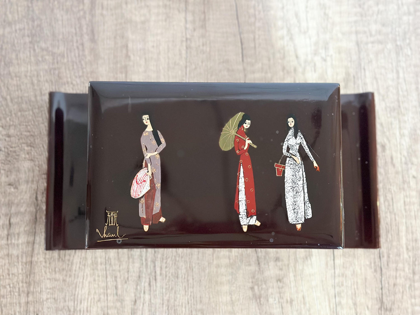Japanese Black Lacquered Cigar Cigarette Box